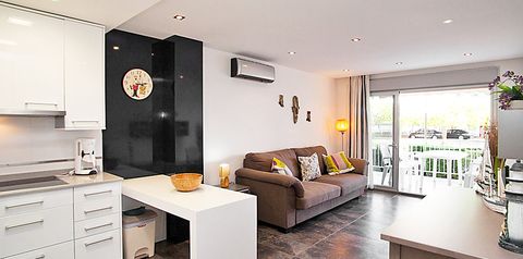 pokój, apartament, balkon / taras