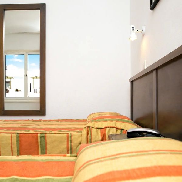 Apartamentos LIVVO Oasis (ex. THe Oasis Apartments)