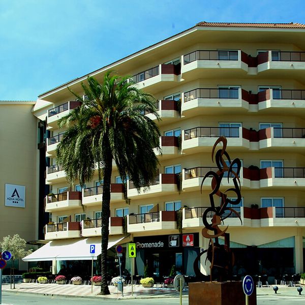 Aqua Promenade