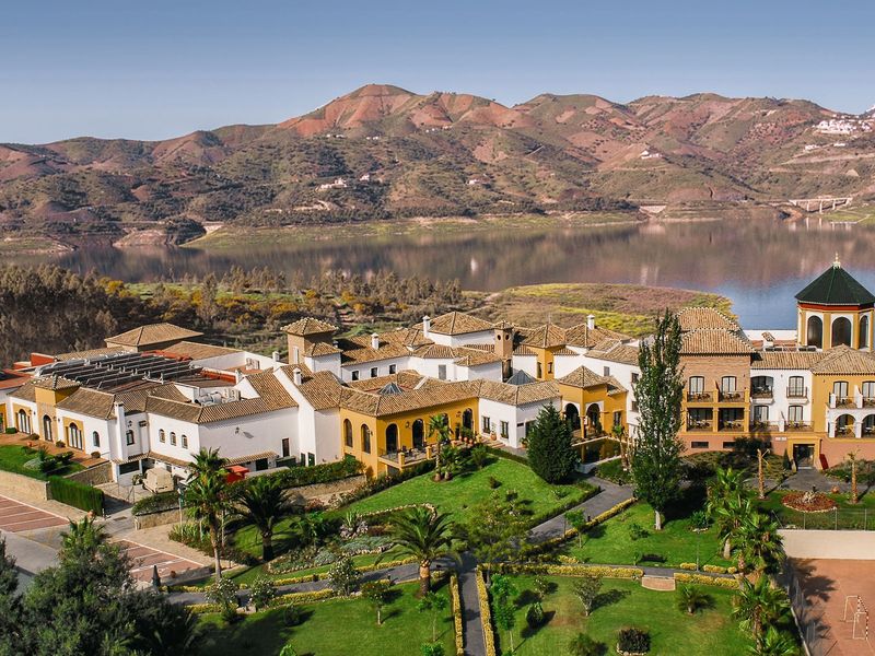B bou Hotel La Vinuela