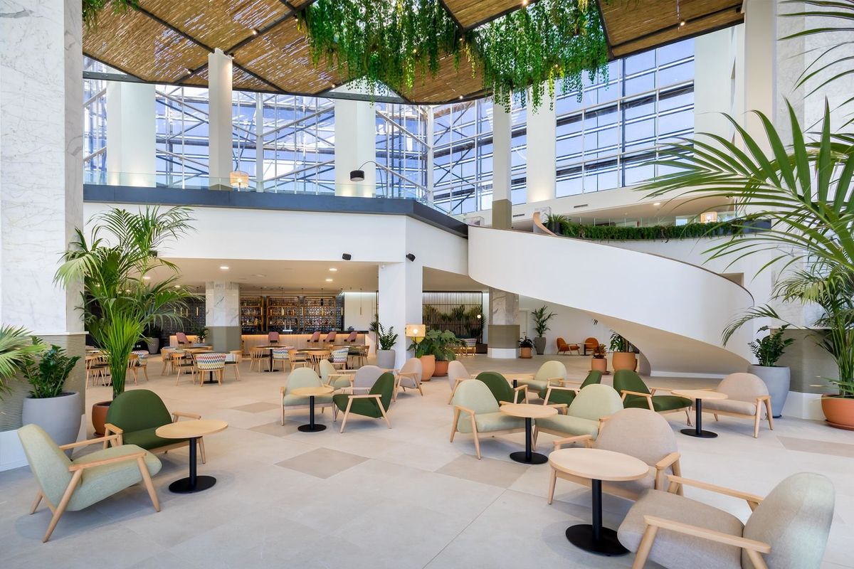 Barcelo Lanzarote Active Resort - recepcja / lobby