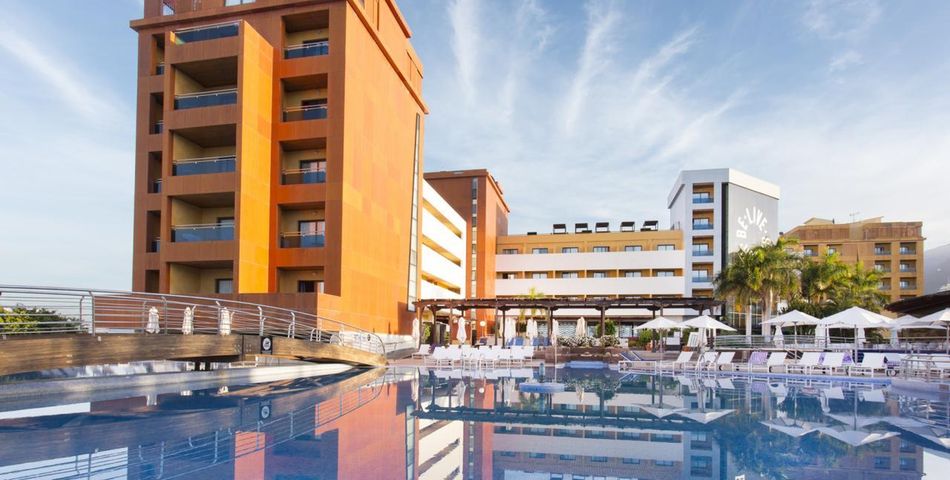 obiekt, teren hotelu