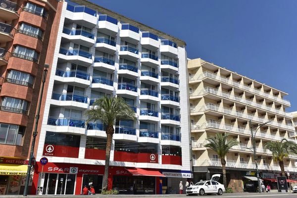 Blau Apartments