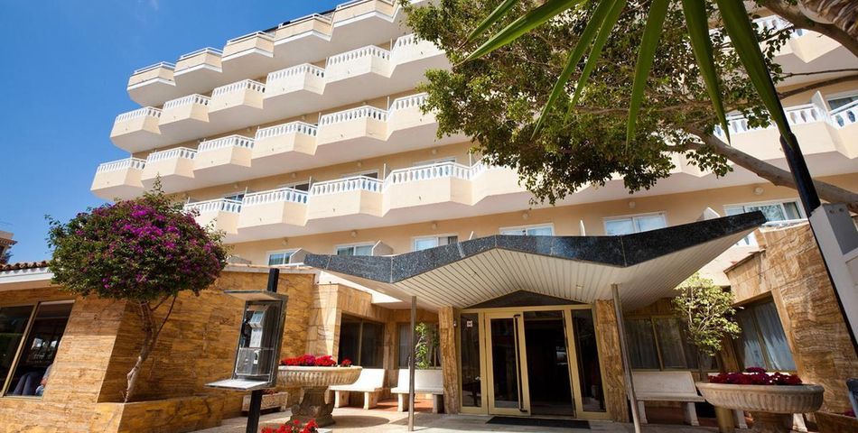 obiekt, budynek główny, teren hotelu