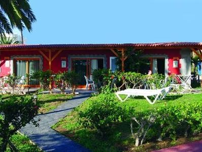 bungalowy, teren hotelu