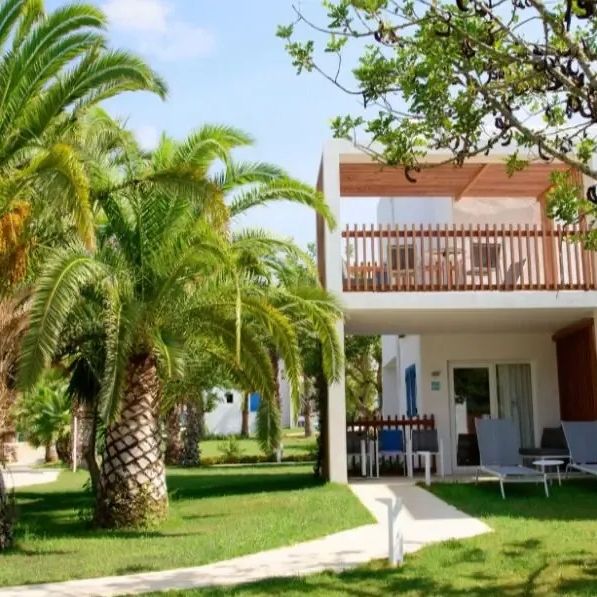 Cala Llenya Resort