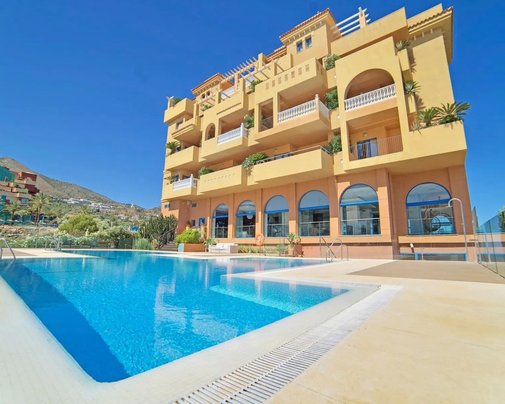 Casamaia Apartments (ex. Holiday Hydros)
