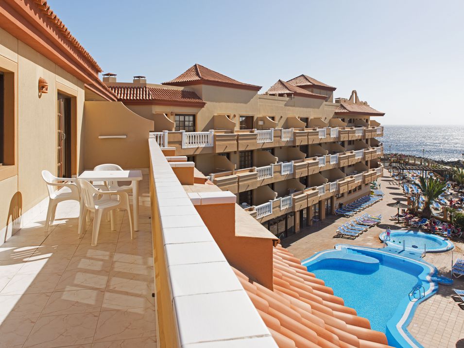 obiekt, teren hotelu