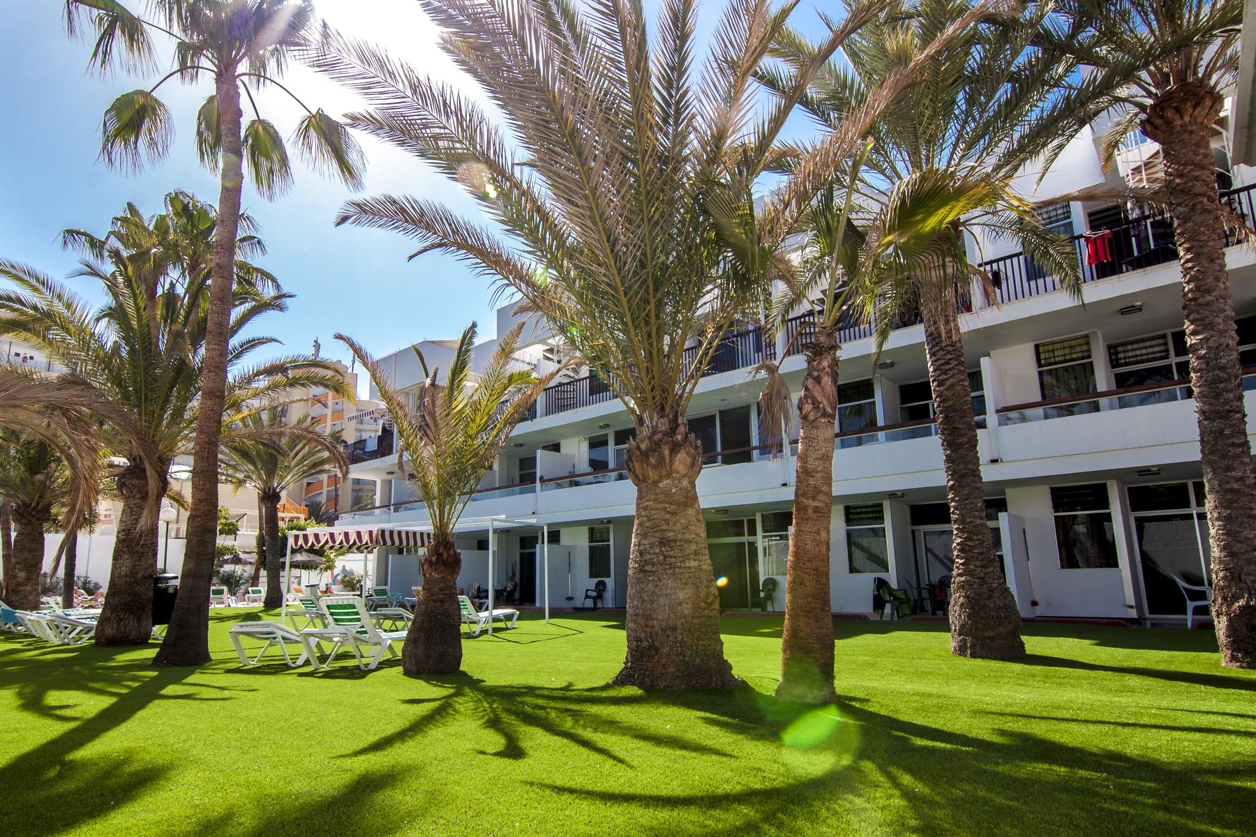 Corona Blanca Apartments