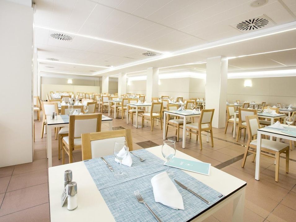 teren hotelu, restauracja, kawiarnia