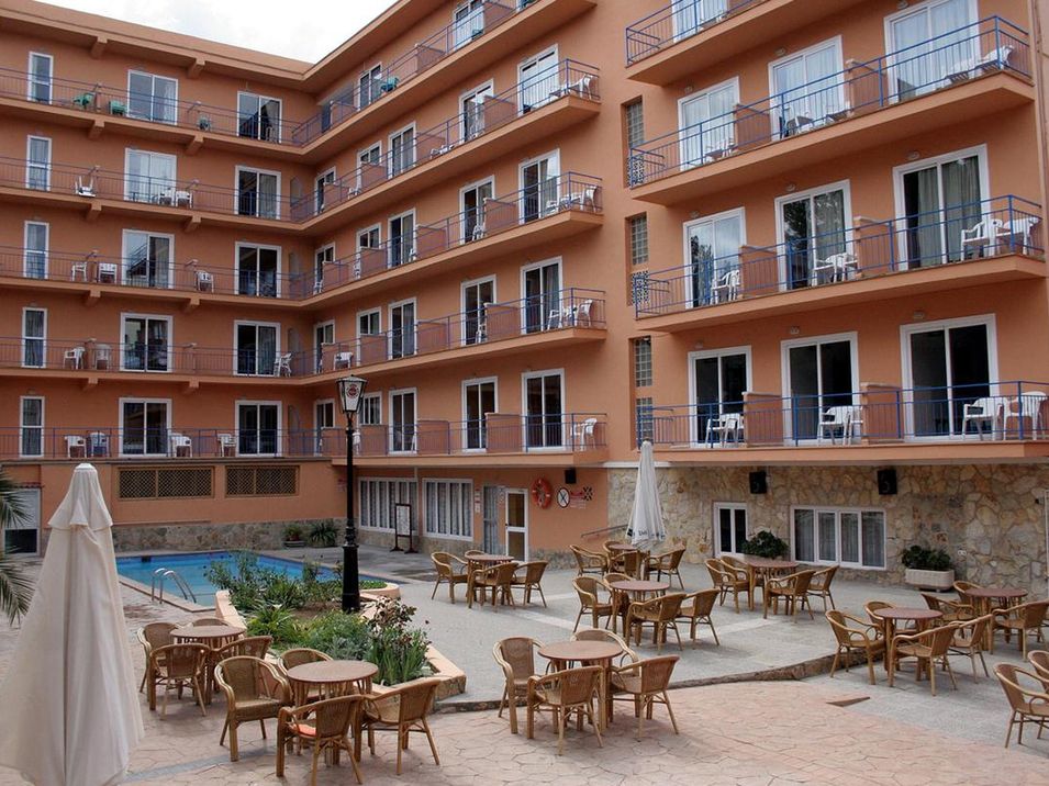obiekt, teren hotelu