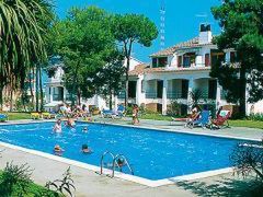 Country Club Pals 3.5*