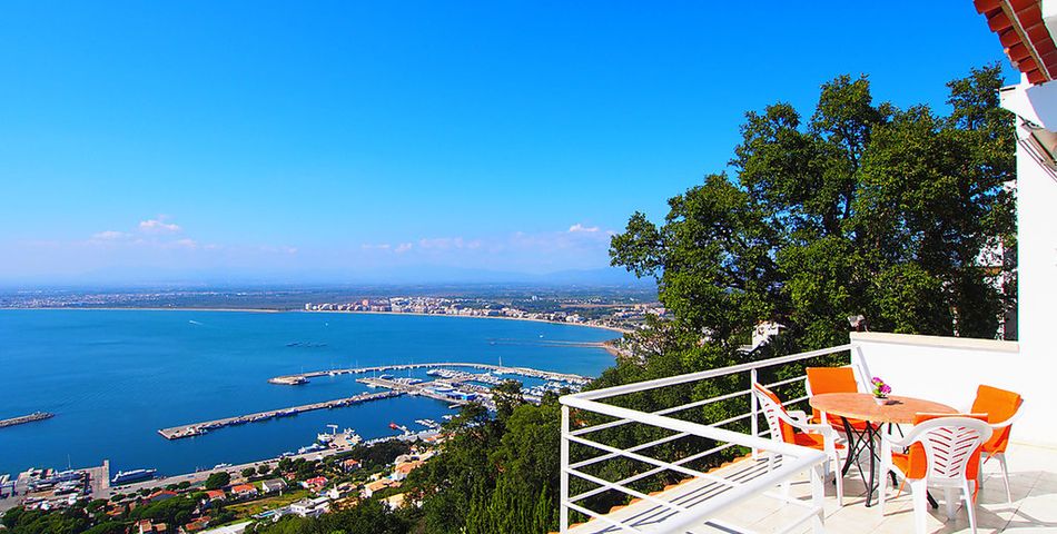 obiekt, teren hotelu, balkon / taras