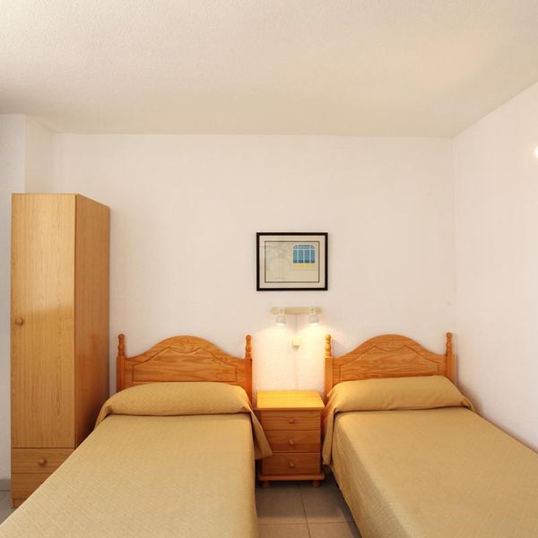 Dynastic Rooms Apartments (ex. Mayra Apartamenty)