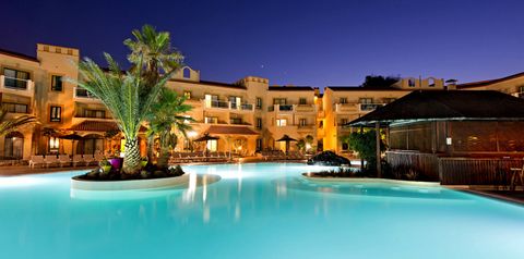 basen, pool bar