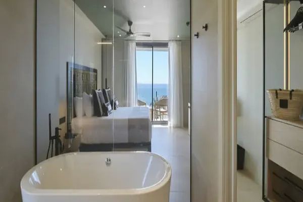 Estimar Marina Farnals - łazienka