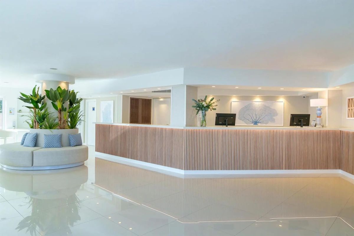 Ferrer Janeiro - recepcja / lobby