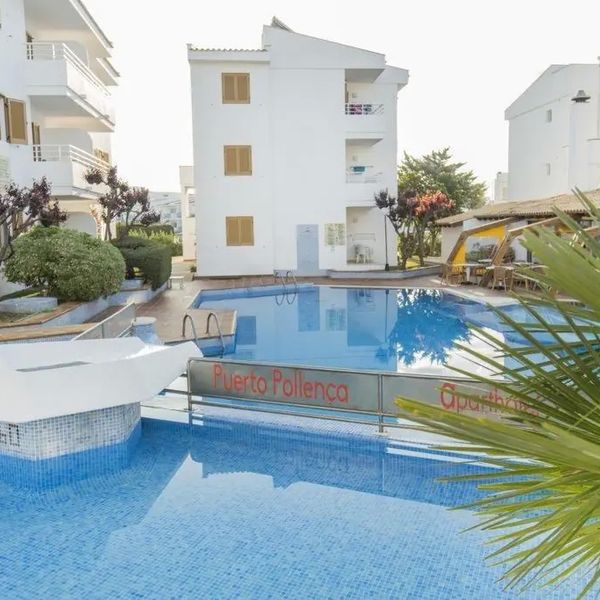 Flora Aparthotel
