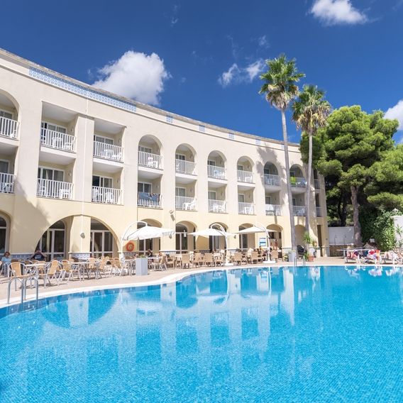 Floramar Aparthotel