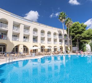 Floramar Aparthotel
