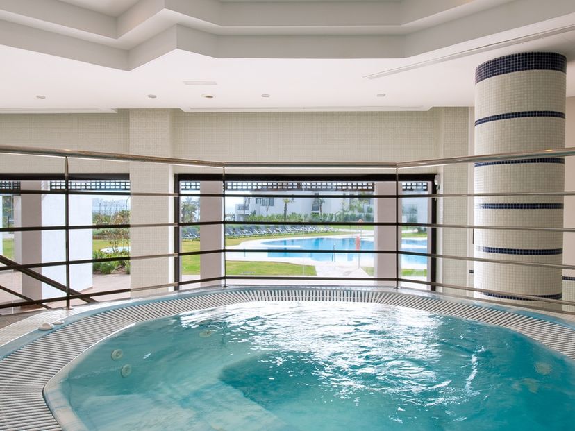 jacuzzi