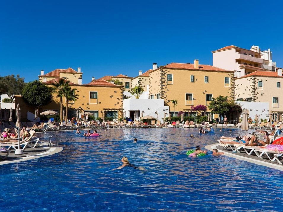 obiekt, teren hotelu