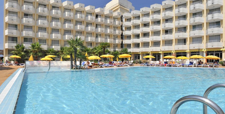 obiekt, teren hotelu, basen