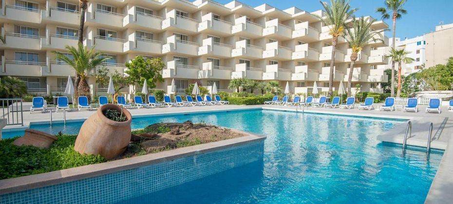 Globales Cala Bona Suites (ex Som Llevant Suites)