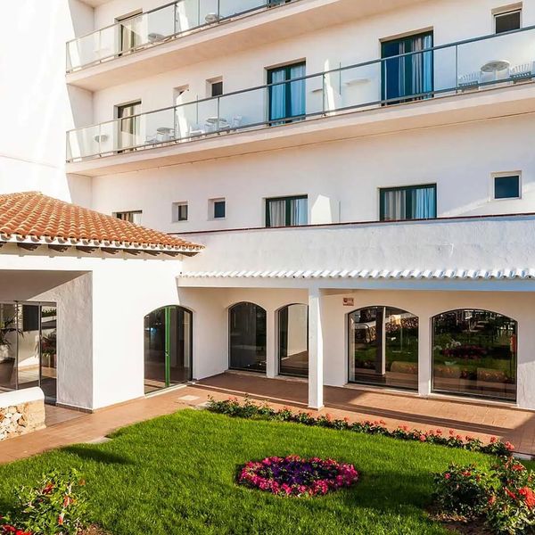 Globales Cala'n Blanes (Menorca)
