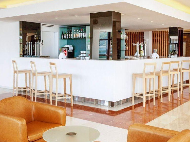 lobby bar