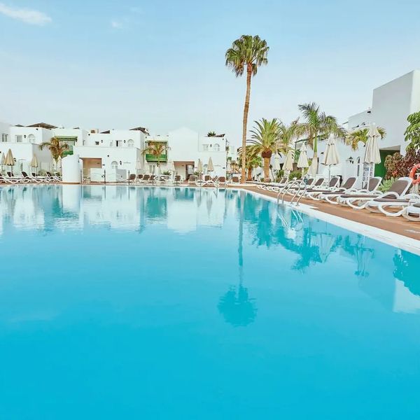 Gloria Izaro Club — Puerto del Carmen, Hiszpania