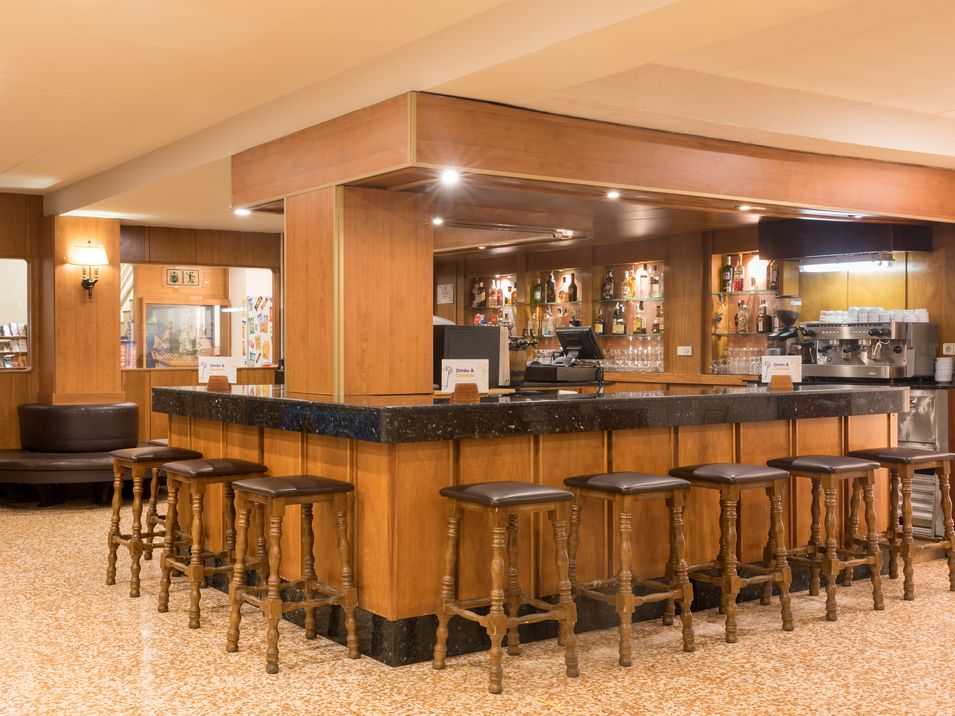 pub