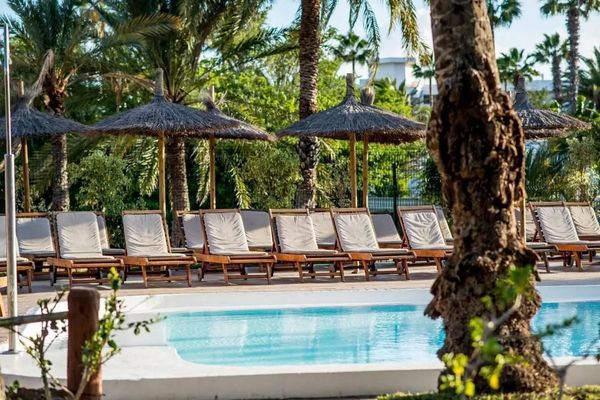 HL Miraflor Suites (ex. Miraflor Suites)