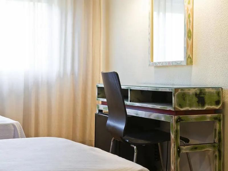 HRC Reyes Catolicos 3*