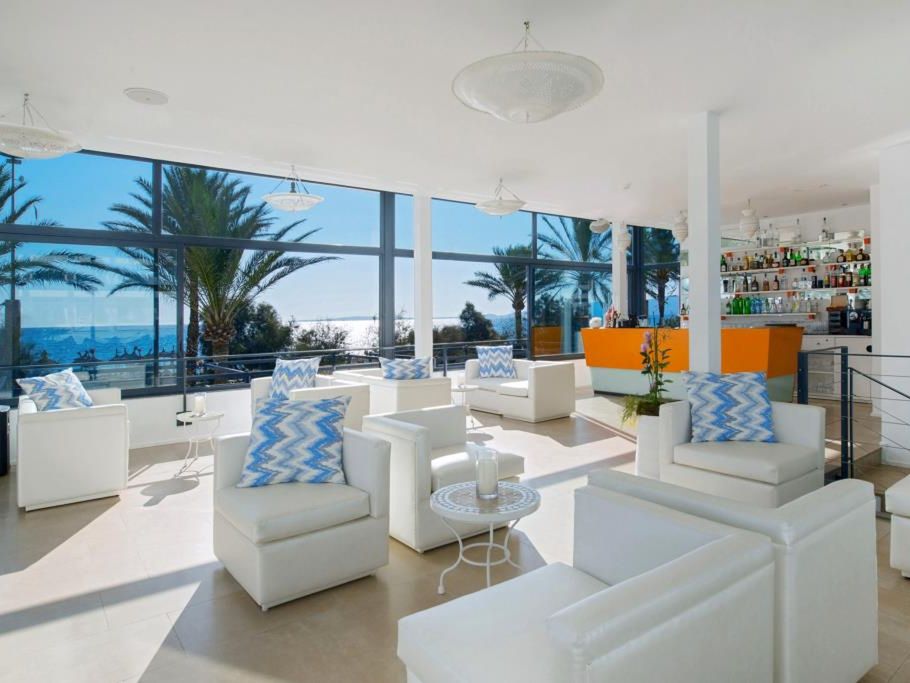 teren hotelu, lobby bar