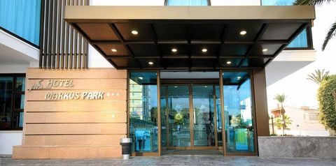 obiekt, budynek główny, teren hotelu