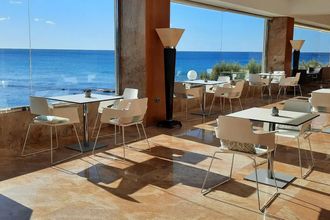 Innside by Melia Alicante Porta Maris