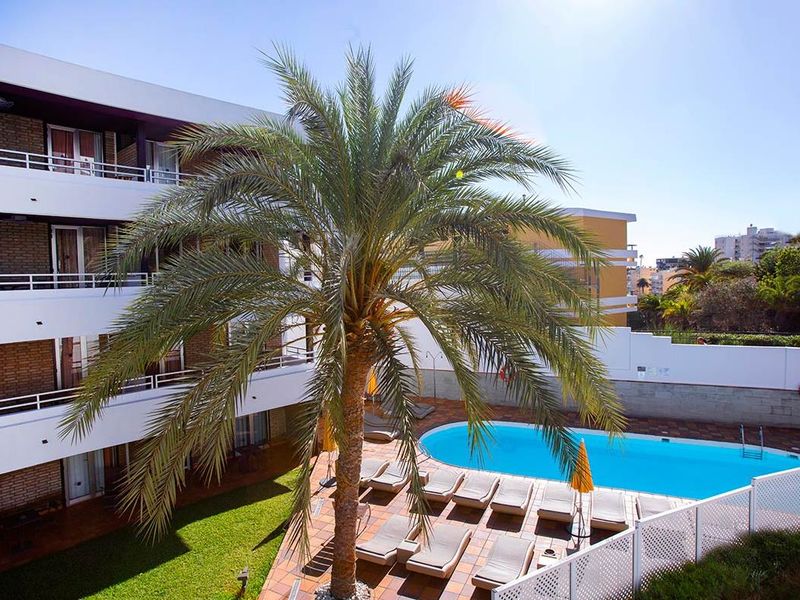 Jacarandas Beach 2*