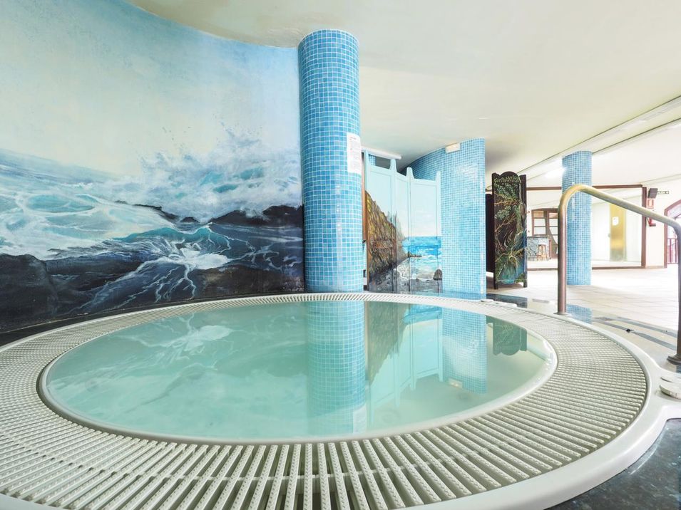 jacuzzi