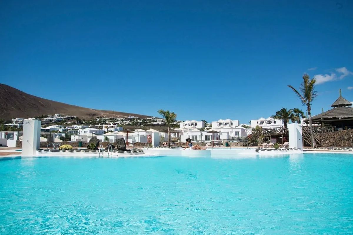 Lanzarote (7 dni) w Labranda Alyssa Suite z Berlin (BB)