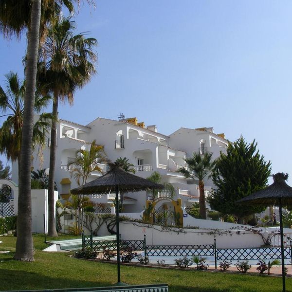 Las Rosas de Capistrano