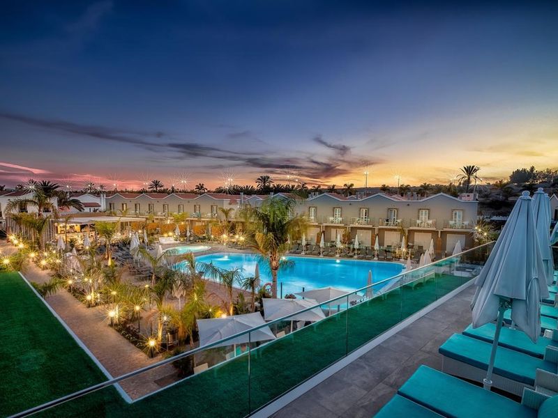 LIVVO Los Calderones