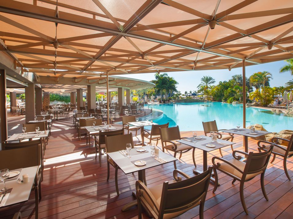 pool bar