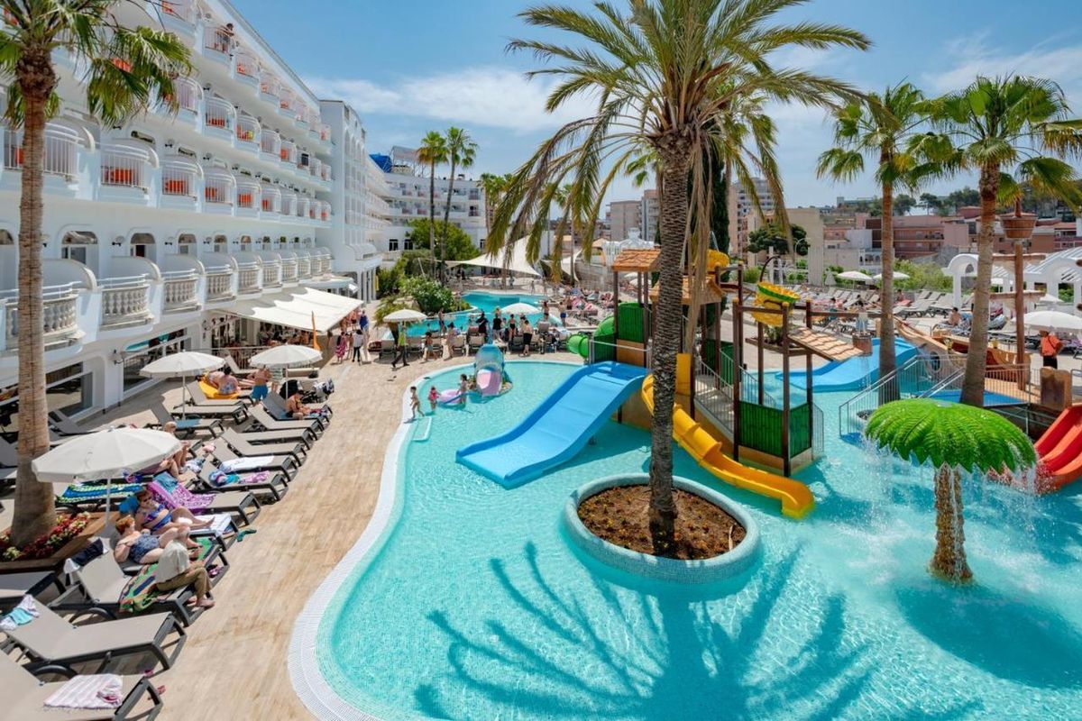 obiekt, teren hotelu, basen