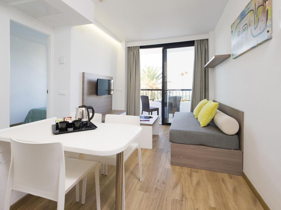 pokój, apartament, balkon / taras