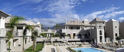 Marylanza Aparthotel