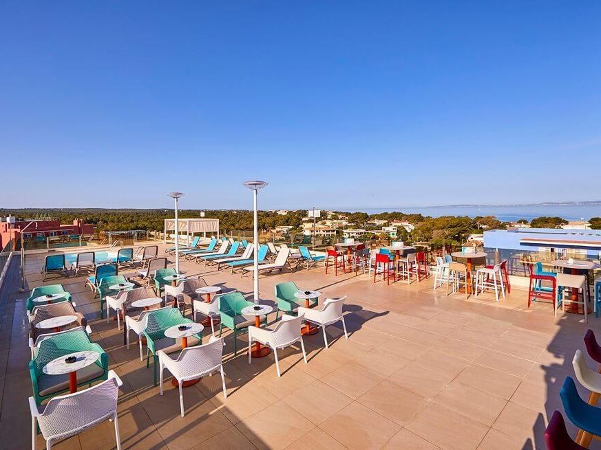 teren hotelu, restauracja, drink bar