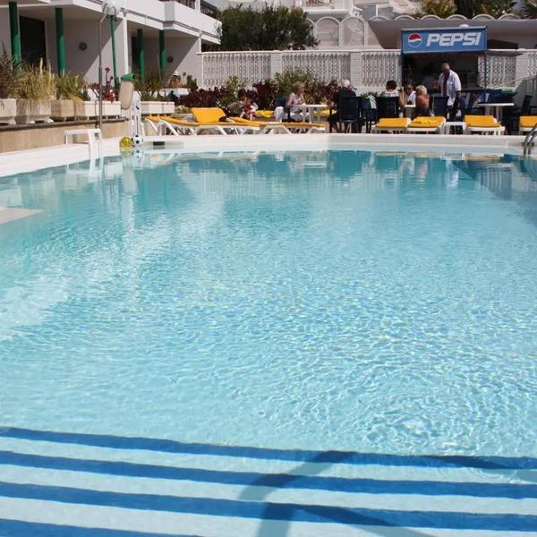 Mozart Apartments (Puerto Rico)