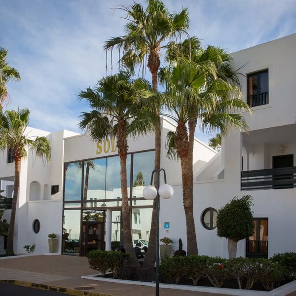Nazaret Sol (Costa Tequise) — Costa Teguise, Hiszpania