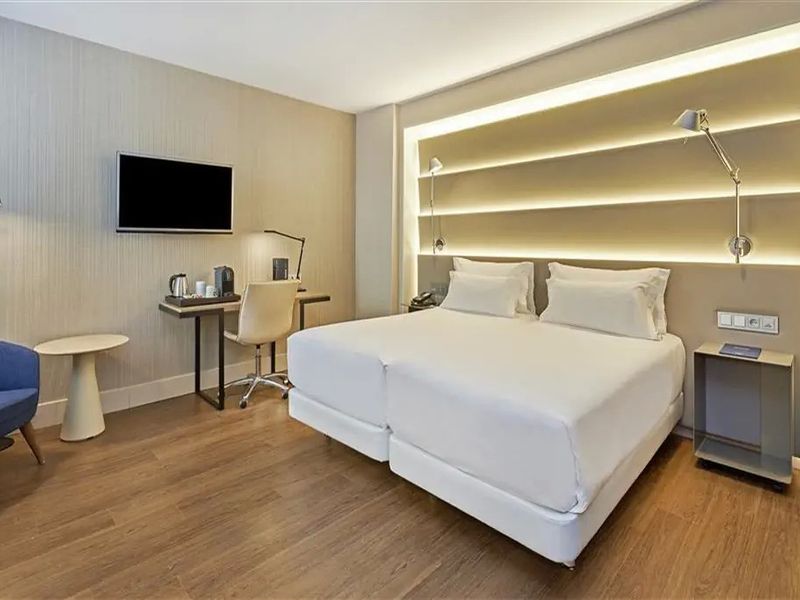 NH Sants Barcelona (ex Numancia) 3*